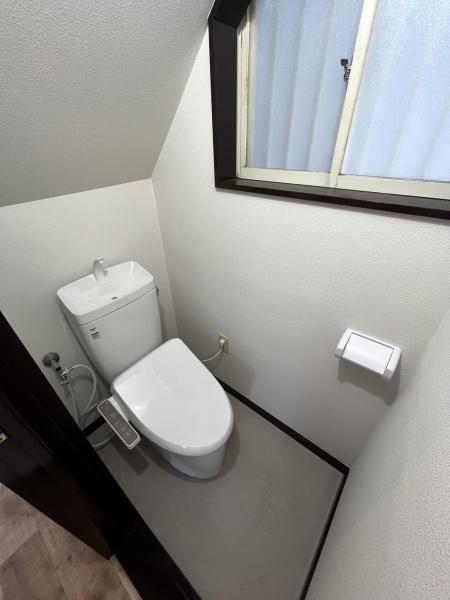 トイレ　ウォシュレット完備