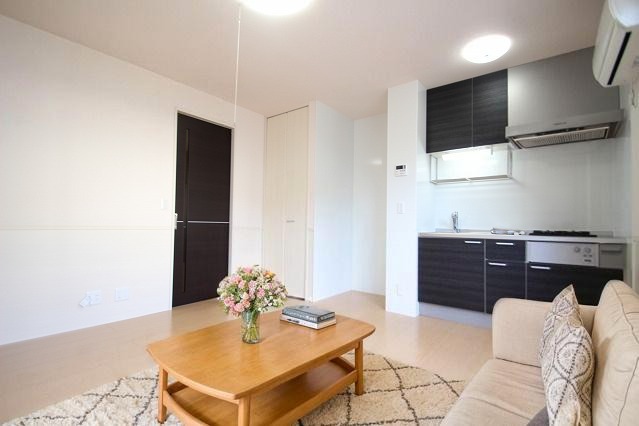 居室・リビング　ＣＧで家具等を配置したもので家具等は含まれません。