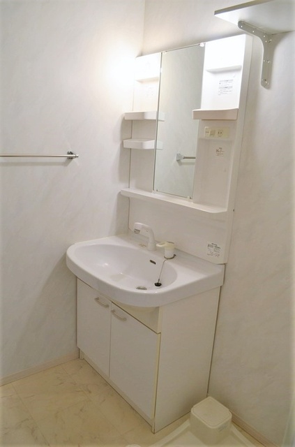 洗面設備　洗髪洗面化粧台