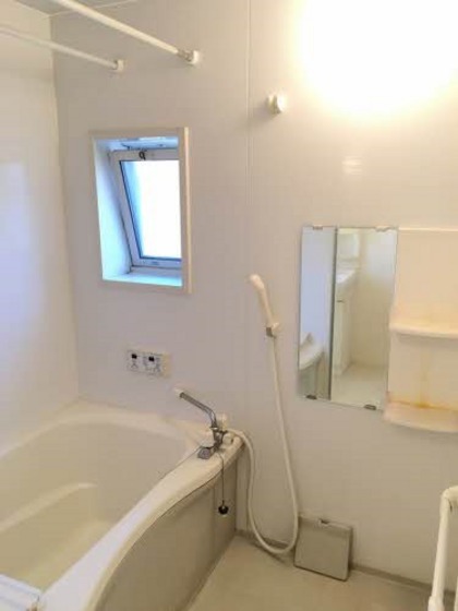 バス・シャワールーム　※他号室の写真です。