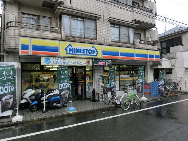 コンビニ　ミニストップ（コンビニ）まで31m