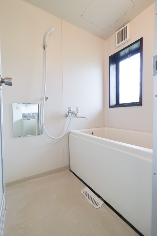 バス・シャワールーム　図面と現状に相違がある場合には現状を優先