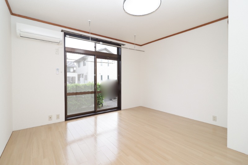 居室・リビング　図面と現状に相違がある場合には現状を優先