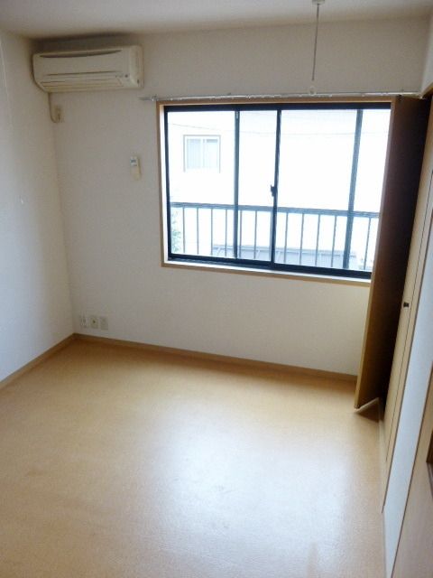 居室・リビング　★フローリングのお部屋です★