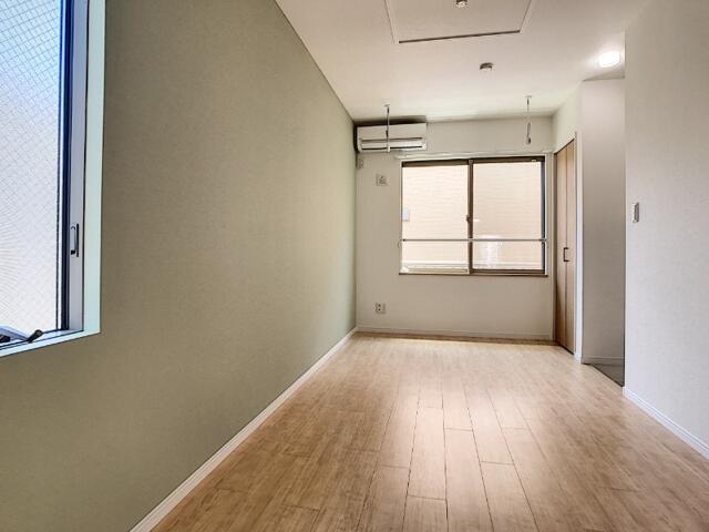 居室・リビング　?