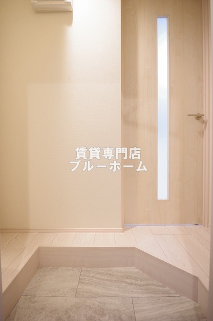 玄関　シューズボックス付き玄関！