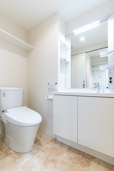 洗面設備　同タイプ別室写真