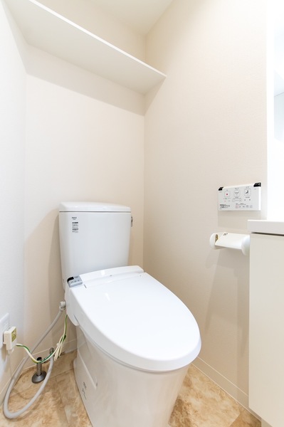 トイレ　同タイプ別室写真