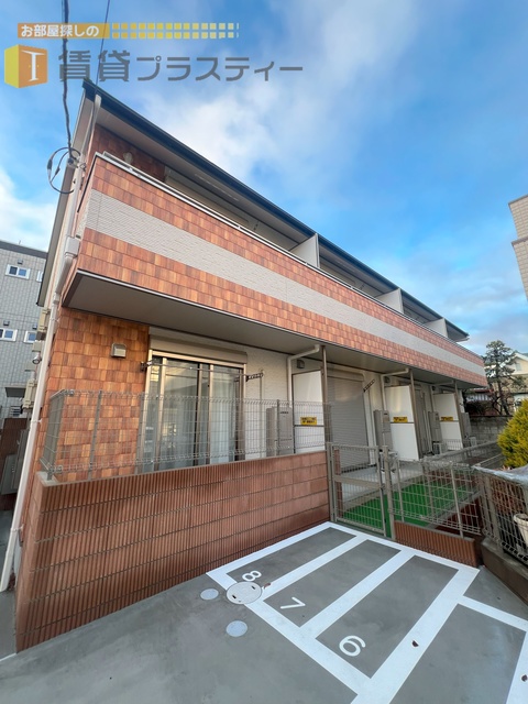 建物外観　平田の住宅街にこっそりと、堂々と。