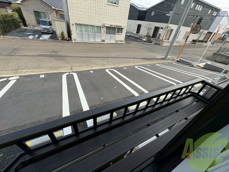 バルコニー　こちらで物干し設置可能でございます。日当たり良好です。