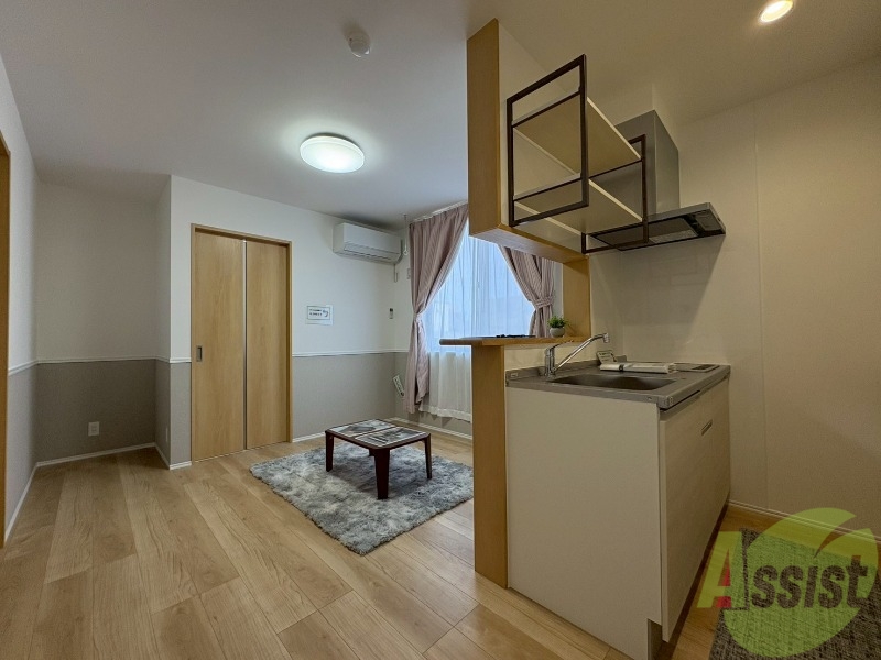 居室・リビング　こちらは８．５６帖のリビングになります。