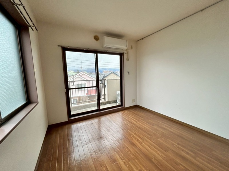 居室・リビング　別室参照