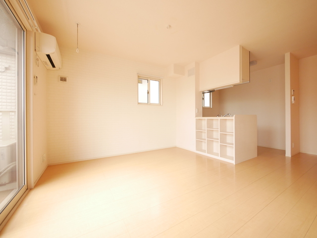 居室・リビング　★広々としたリビングです★