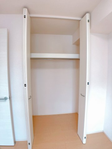 収納　衣類が掛けられるクローゼット