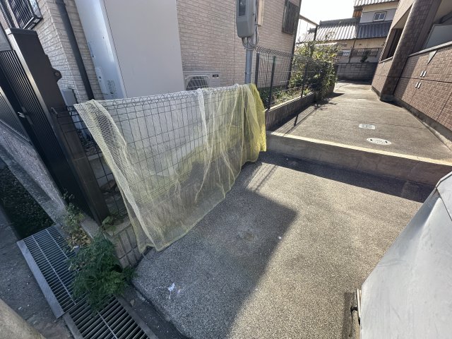 その他　ゴミ捨て場（その他）まで10m