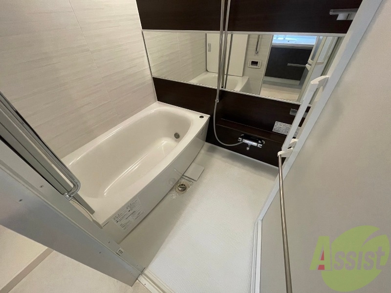 バス・シャワールーム　疲れを癒すには湯船でゆっくりするのが良いですよ。