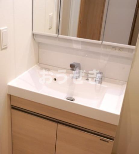 洗面設備　※同仕様参考写真