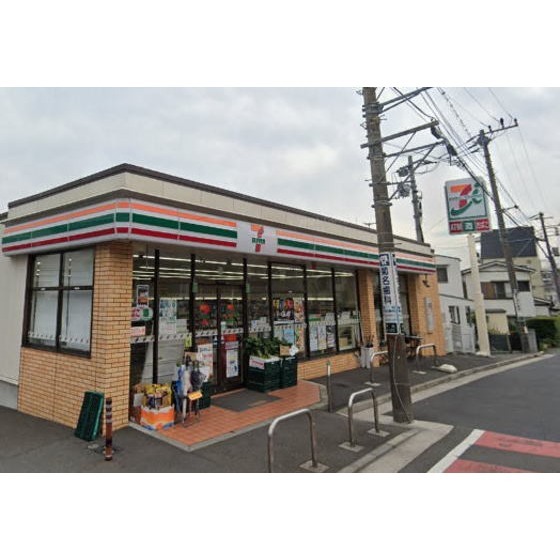 コンビニ　セブンイレブン横浜菊名３丁目店（コンビニ）まで886m