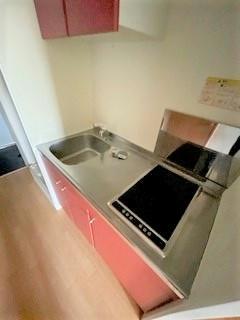 キッチン　同タイプ写真の為、現況優先。