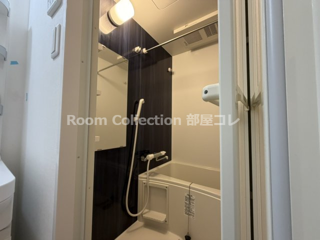 バス・シャワールーム　※同物件他部屋写真 反転、色違いの場合有 現況優先