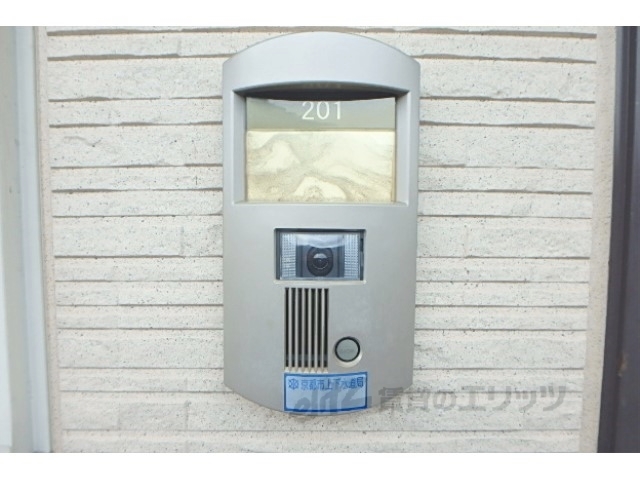 玄関　インターホン