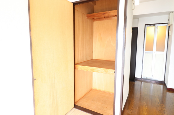 収納　※別部屋の写真です