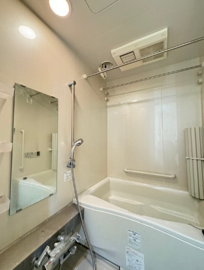 バス・シャワールーム　別タイプ部屋　参考写真です