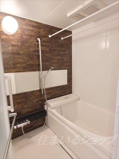 バス・シャワールーム　追い焚き・浴室暖房乾燥機あり