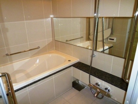 バス・シャワールーム　バス