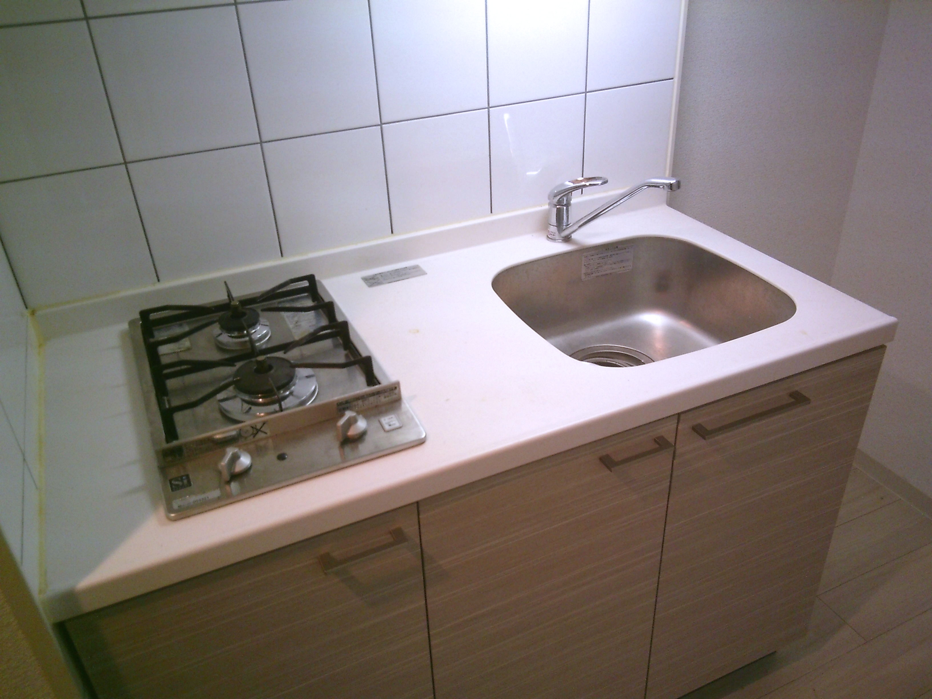 キッチン　システムキッチン、２口ガスコンロ