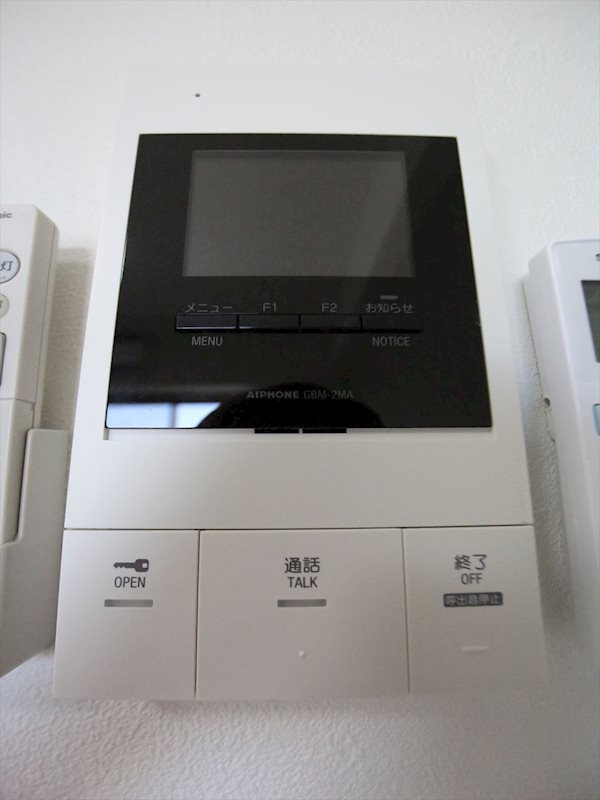 セキュリティ　モニター付きインターホン