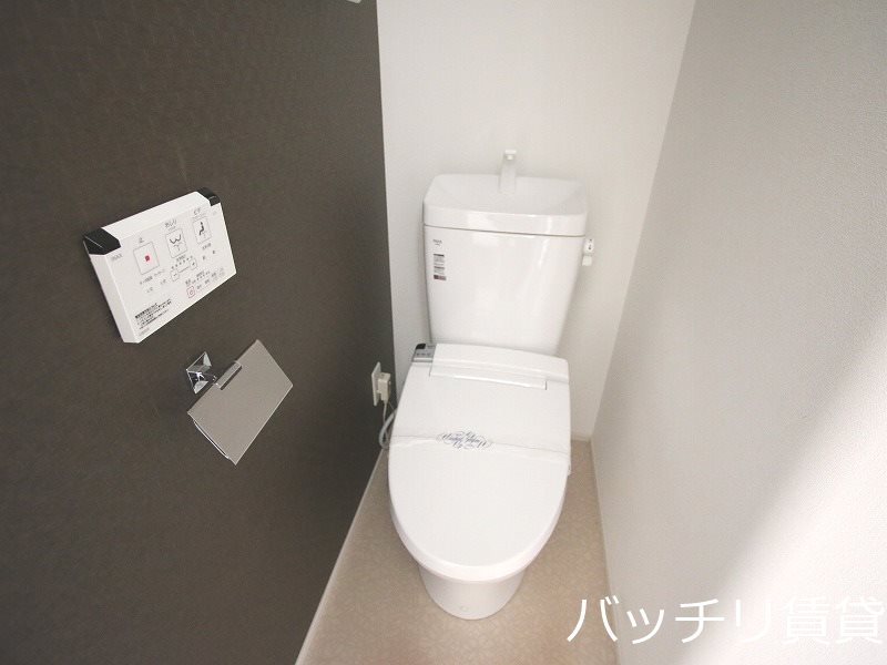 トイレ　画像は別号室イメージの為、現況を優先いたします。