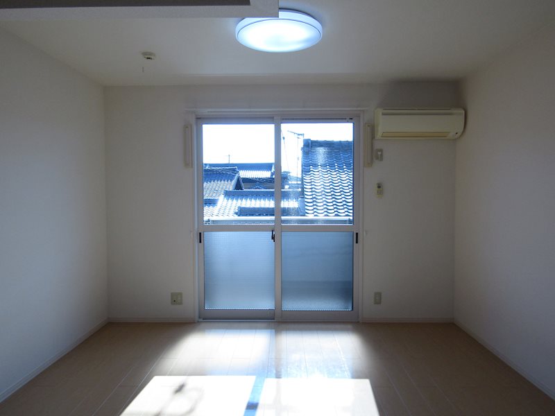 居室・リビング　洋室8帖