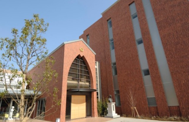 大学・短大　私立淑徳大学東京キャンパス（大学・短大）まで861m