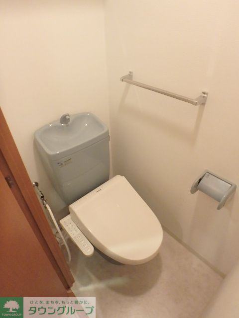 トイレ　シャワー付きトイレ