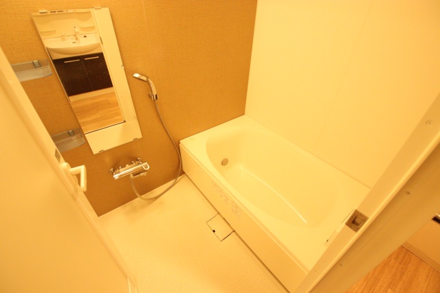 バス・シャワールーム　※別室の参考写真の為、現況優先です。