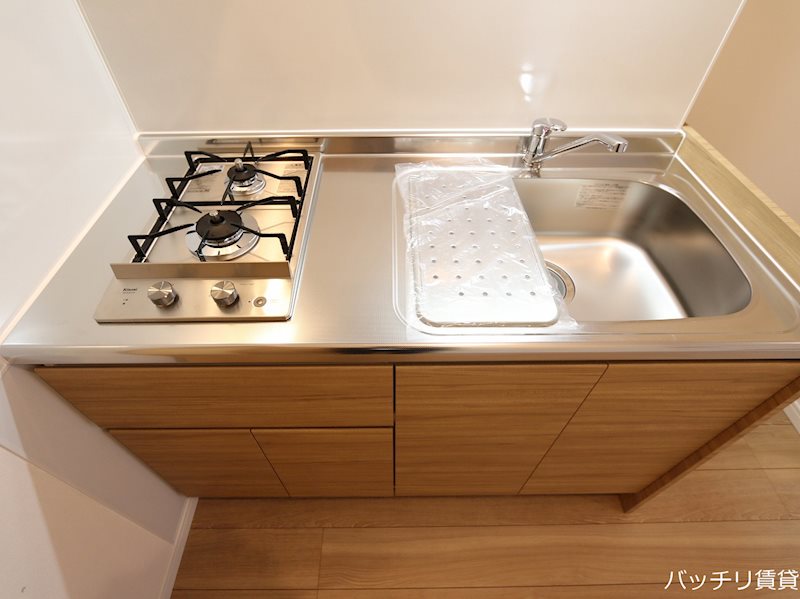 キッチン　※同型タイプ写真のため、現状優先。