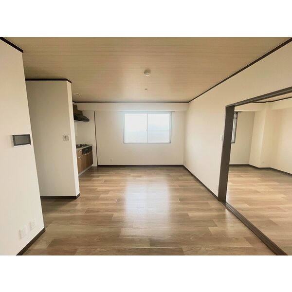 居室・リビング　タイムス安立　リビング