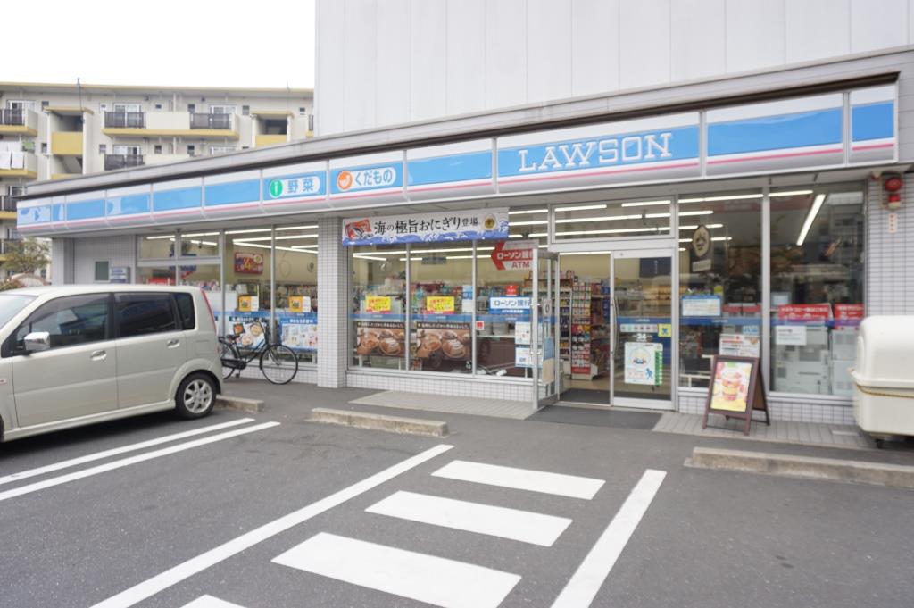 コンビニ　ローソン 江北六丁目店（コンビニ）まで372m