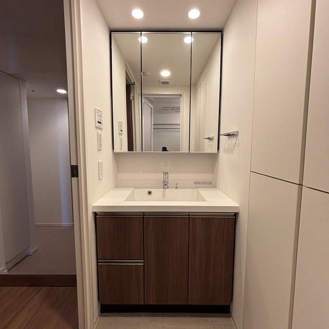 洗面設備　※写真は同タイプ住戸です。