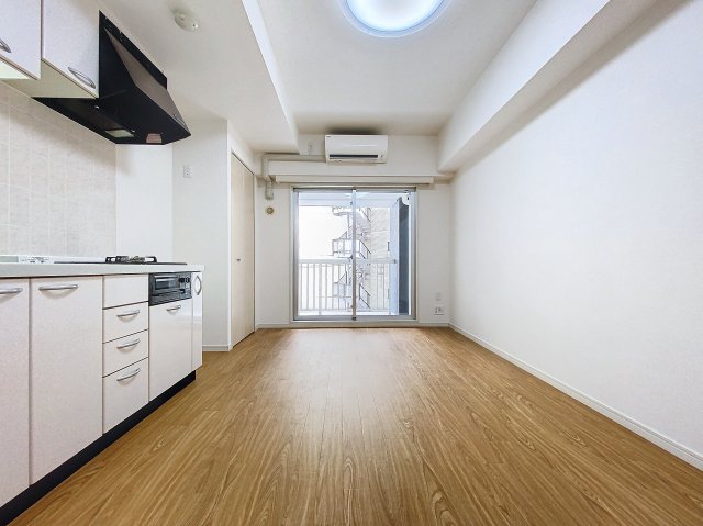 居室・リビング　南東向きのお部屋です。