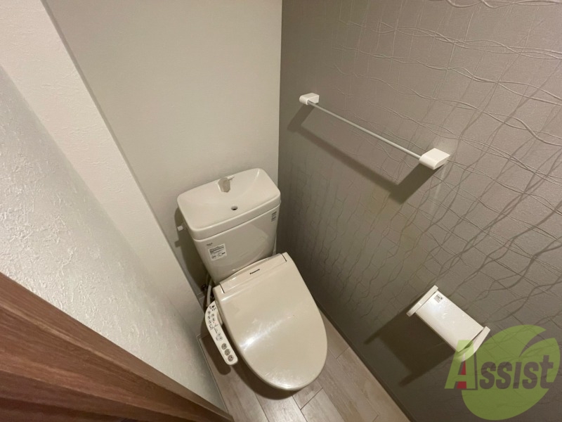 トイレ　こちらはトイレです。清潔感があり、安心して使用できます。