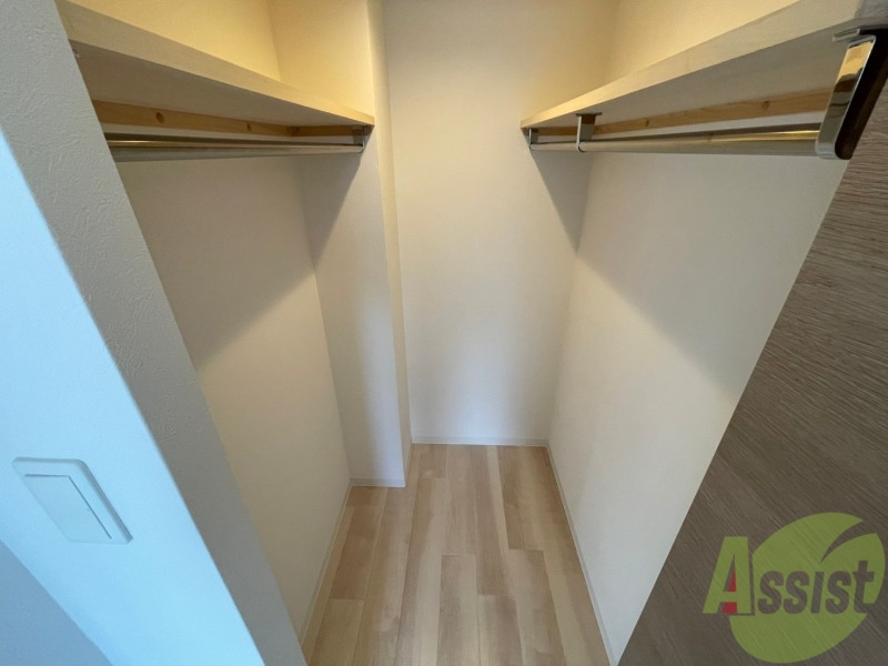 収納　寝室の収納です。部屋がすっきり片付きます。