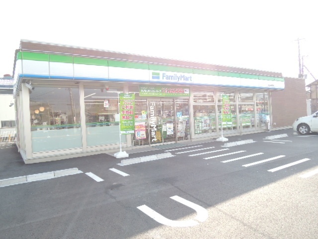 コンビニ　ファミリーマート富士新橋町店（コンビニ）まで1002m