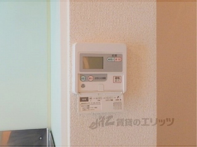 その他設備　給湯器リモコン