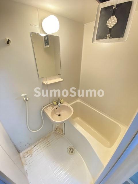 バス・シャワールーム　日々の疲れを癒すお風呂付です