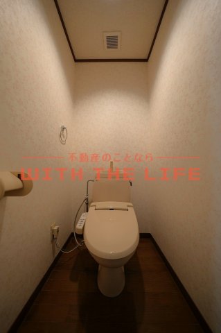 トイレ　落ち着いたトイレです