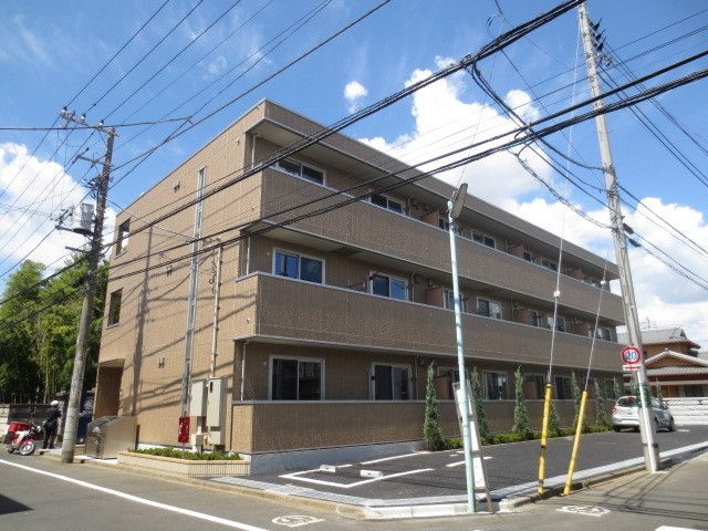 建物外観　★2012年完成・お洒落な外観です★