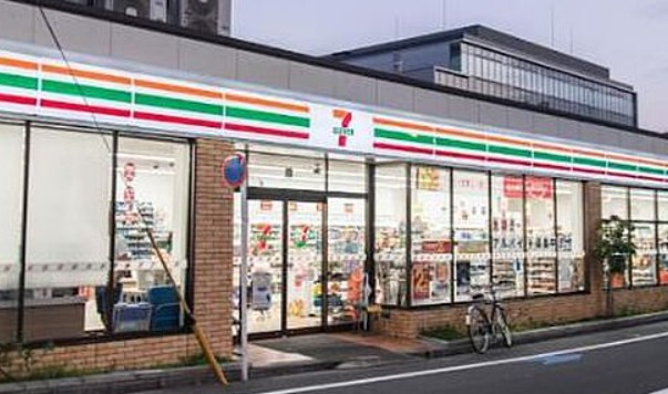 コンビニ　セブンイレブン 江東佐賀2丁目店（コンビニ）まで208m