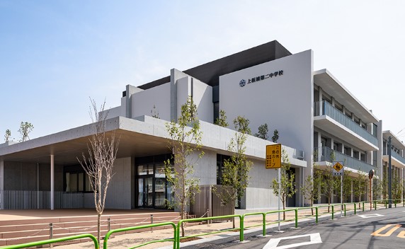 中学校　板橋区立上板橋第二中学校（中学校）まで663m